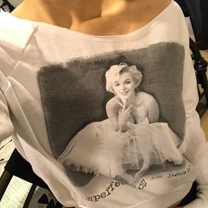 Marilyn Monroe sweater